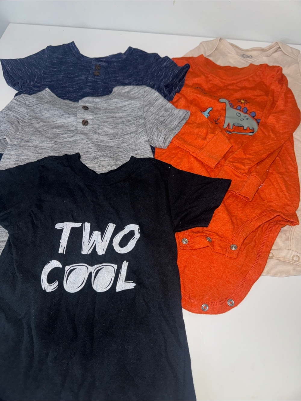 Toddler 2T T-Shirt Bundle - 4 SS, 1 LS - 5 Total